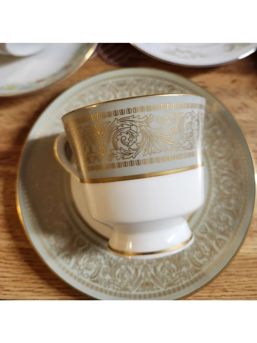 6 Sets Mismatched China Tea Cups & Saucers, Green & Gold